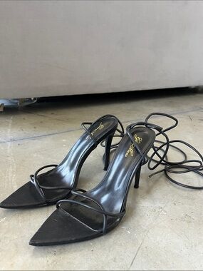 Black Strappy Pointed-Toe Stiletto Heels - Brand Gen Shuo